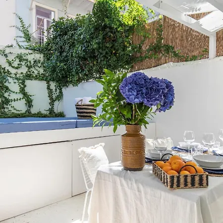 Apartamento Lovelystay - The Blue Pool House