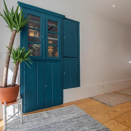 Apartment Lovelystay - The Blue Pool House Lisbon